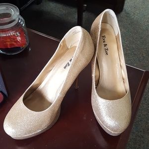 Like new Eva & Zoe heels